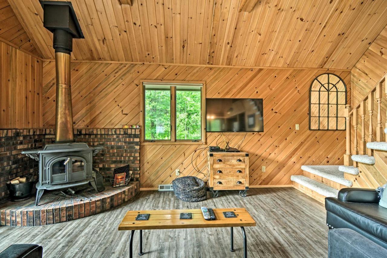 Riverfront Traverse City Cabin Fish, Kayak And Tube Esterno foto