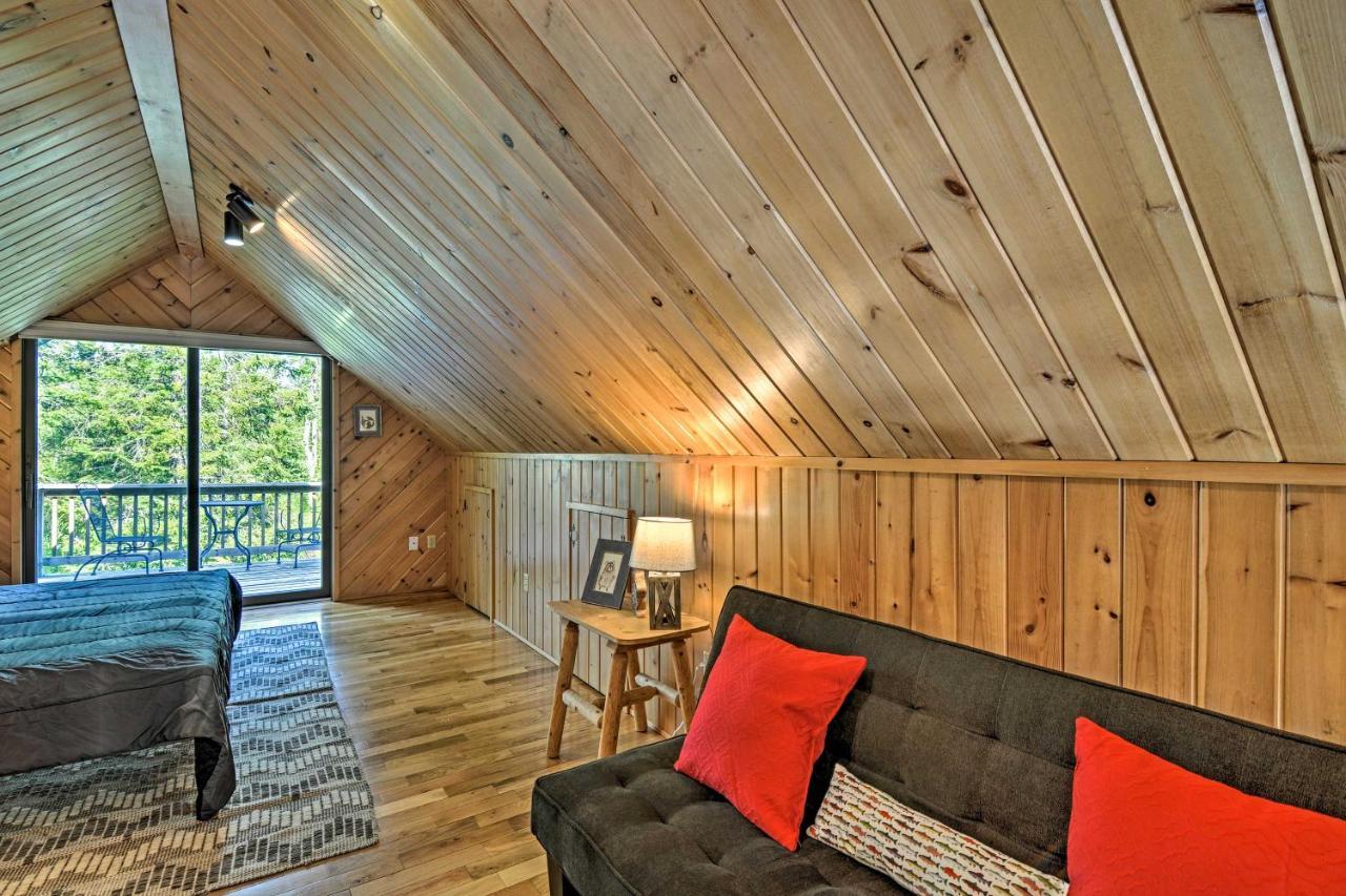 Riverfront Traverse City Cabin Fish, Kayak And Tube Esterno foto
