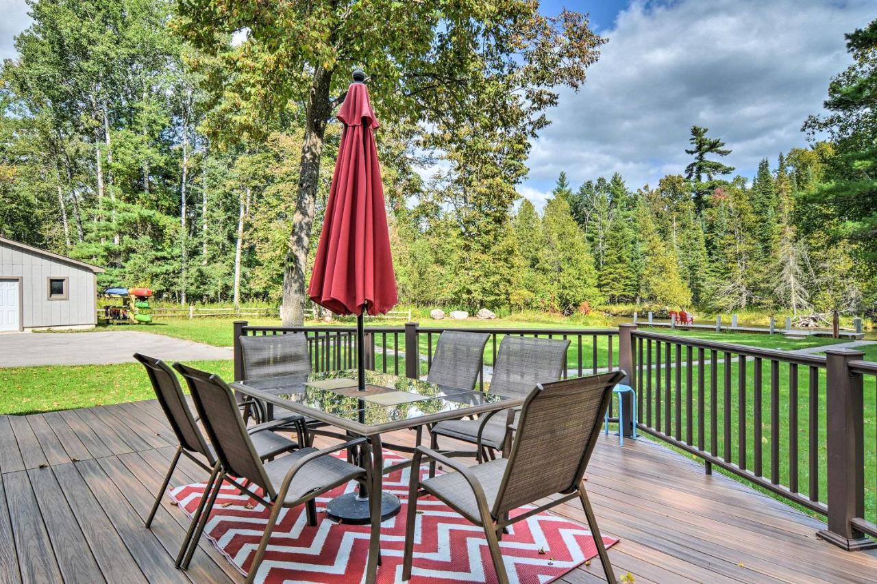 Riverfront Traverse City Cabin Fish, Kayak And Tube Esterno foto